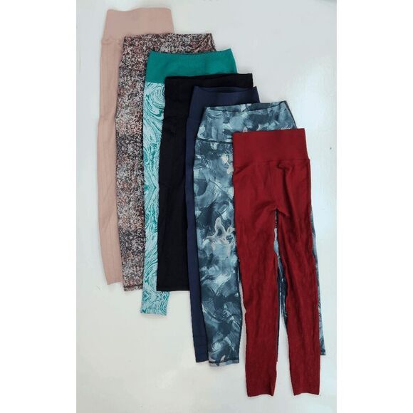 Bundle of 7 Fabletics NWOT Women's Fitness Leggings Size S - Picture 1 of 11